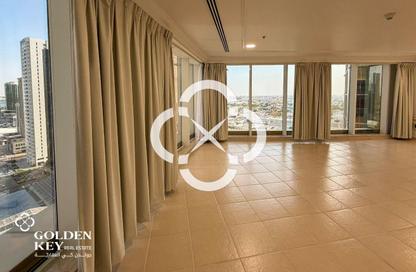 Duplex - 3 Bedrooms - 3 Bathrooms for rent in West Bay Tower - West Bay - West Bay - Doha