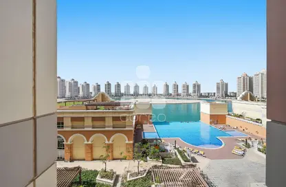 شقة - غرفة نوم - 2 حمامات للايجار في ابراج المتحدة - فيفا بحرية - جزيرة اللؤلؤة - الدوحة