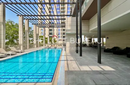 Apartment - 1 Bedroom - 2 Bathrooms for sale in Lusail Residence - Marina District - Lusail