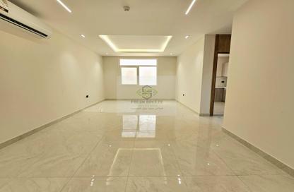 Apartment - 2 Bedrooms - 3 Bathrooms for rent in Al Mansoura - Al Mansoura - Doha