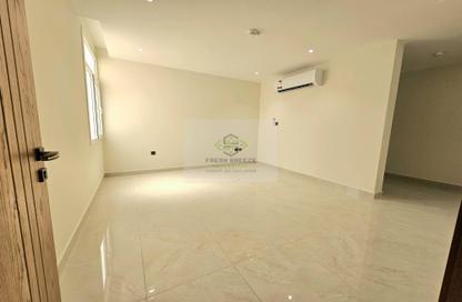 Apartment - 2 Bedrooms - 3 Bathrooms for rent in Al Mansoura - Al Mansoura - Doha