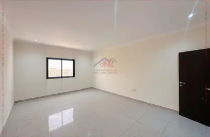 Apartment - 3 Bedrooms - 3 Bathrooms for rent in Fereej Bin Mahmoud North - Fereej Bin Mahmoud - Doha
