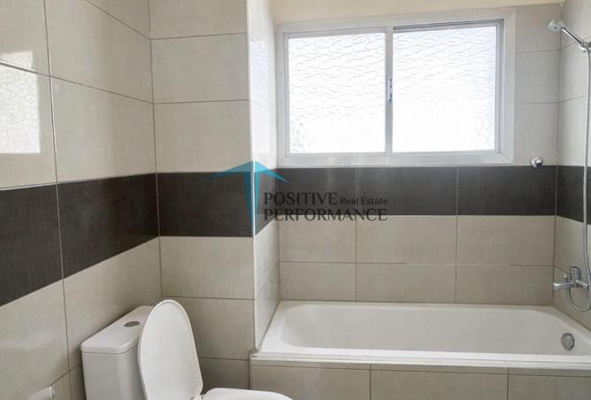 992573 - Property Image 2