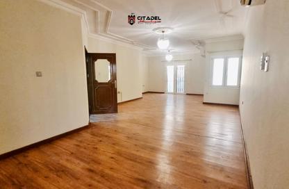 Villa - 6 Bedrooms - 5 Bathrooms for rent in Al Nasr Street - Al Nasr - Doha