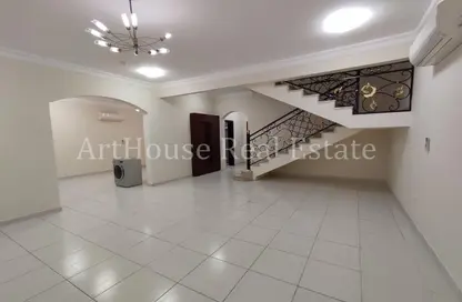 Villa - 5 Bedrooms - 4 Bathrooms for rent in Bu Hamour Street - Abu Hamour - Doha