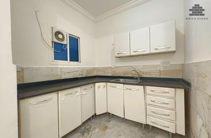 Apartment - 1 Bedroom - 1 Bathroom for rent in Umm Ghwailina Comm - Umm Ghuwalina - Umm Ghuwailina - Doha