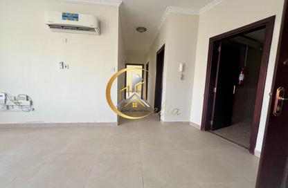 Apartment - 2 Bedrooms - 2 Bathrooms for rent in Mirqab Mall - Al Mirqab Al Jadeed - Doha