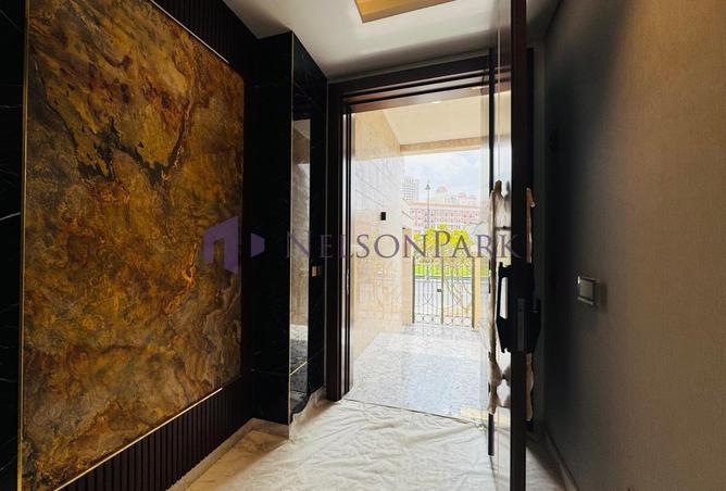 52818308 - Property Image 2