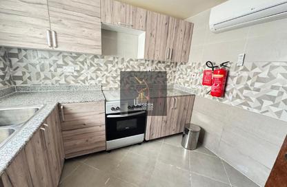 Apartment - 2 Bedrooms - 2 Bathrooms for rent in Bin Omran 35 - Fereej Bin Omran - Doha