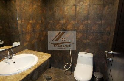 Apartment - 1 Bedroom - 2 Bathrooms for rent in Tower 13 - Porto Arabia - The Pearl Island - Doha