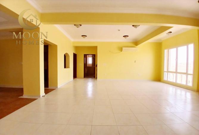 54978133 - Property Main Image