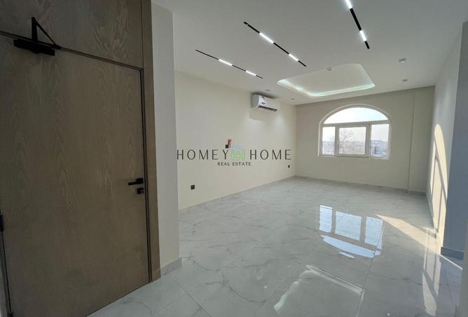 1006010 - Property Image 2