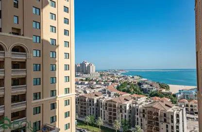 Apartment - 1 Bedroom - 2 Bathrooms for rent in Tower 27 - Porto Arabia - The Pearl Island - Doha