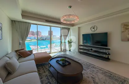 Apartment - 1 Bedroom - 2 Bathrooms for sale in Crystal Residence - Gewan Island - The Pearl Island - Doha