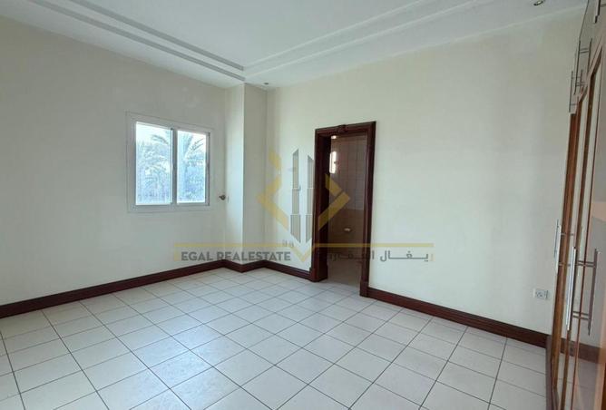 55228869 - Property Image 2