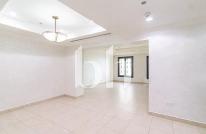 Apartment - 1 Bedroom - 2 Bathrooms for rent in West Porto Drive - Porto Arabia - The Pearl Island - Doha Apartment - 1 Bedroom - 2 Bathrooms for rent in West Porto Drive - Porto Arabia - The Pearl Island - Doha