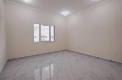 Apartment - 2 Bedrooms - 2 Bathrooms for rent in Al Khazin Street - Madinat Khalifa South - Madinat Khalifa - Doha
