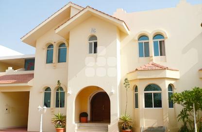 فيلا - 3 غرف نوم - 3 حمامات للايجار في شارع المطار القديم - طريق المطار القديم - الدوحة