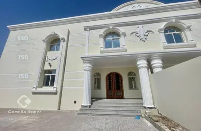 Villa - 5 Bedrooms - 5 Bathrooms for rent in Al Hanaa Street - Al Gharrafa - Doha