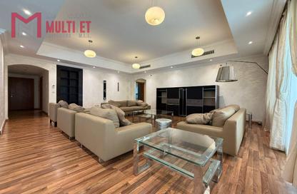 Apartment - 3 Bedrooms - 5 Bathrooms for rent in West Porto Drive - Porto Arabia - The Pearl Island - Doha