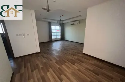 Apartment - 2 Bedrooms - 1 Bathroom for rent in Central Inn Al Sadd - Al Sadd - Doha