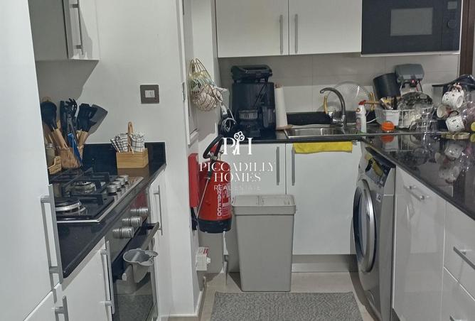 61787127 - Property Image 3