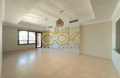 Apartment - 1 Bedroom - 2 Bathrooms for rent in Tower 6 - Porto Arabia - The Pearl Island - Doha