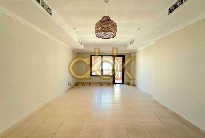 1007878 - Property Image 2