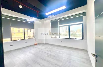 Office Space - 4 Bedrooms - 2 Bathrooms for rent in Al Salam Tower - Corniche Road - Corniche Road - Doha