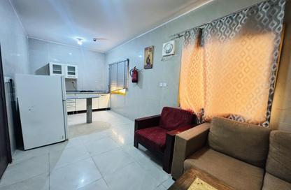 Apartment - 1 Bedroom - 1 Bathroom for rent in Umm Ghwailina Comm - Umm Ghuwalina - Umm Ghuwailina - Doha