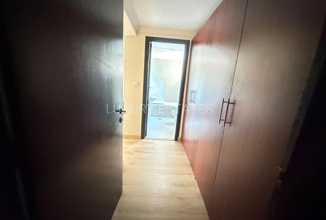 61787162 - Property Image 2