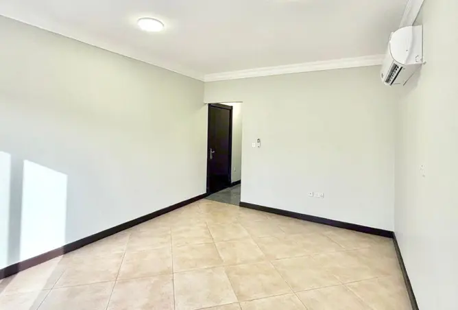 56981409 - Property Image 3