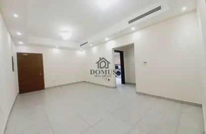 Apartment - 2 Bedrooms - 2 Bathrooms for rent in Thabit Bin Zaid Street - Al Mansoura - Doha