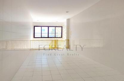 Shop - Studio - 1 Bathroom for rent in Bu Hamour Street - Abu Hamour - Doha