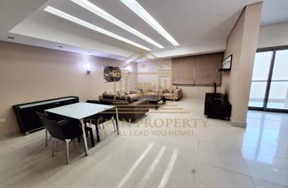 Apartment - 2 Bedrooms - 3 Bathrooms for rent in Al Tabari Street - Fereej Bin Omran - Doha