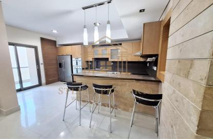 Apartment - 2 Bedrooms - 3 Bathrooms for rent in Al Tabari Street - Fereej Bin Omran - Doha