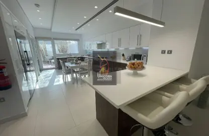 مجمع سكني - 5 غرف نوم - 6 حمامات للايجار في شارع الوعب - الوعب - الدوحة