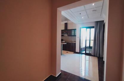 Apartment - 1 Bedroom - 1 Bathroom for rent in Umm Ghuwalina - Umm Ghuwailina - Doha Apartment - 1 Bedroom - 1 Bathroom for rent in Umm Ghuwalina - Umm Ghuwailina - Doha