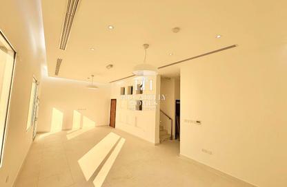 Villa - 3 Bedrooms - 5 Bathrooms for rent in Al Ebb - Al Kheesa - Umm Salal Mohammed