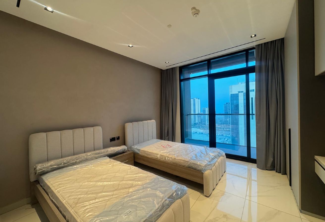 Penthouse for Sale – 2 BHK + Maid | 160 SQM Lusail thumbnail 8