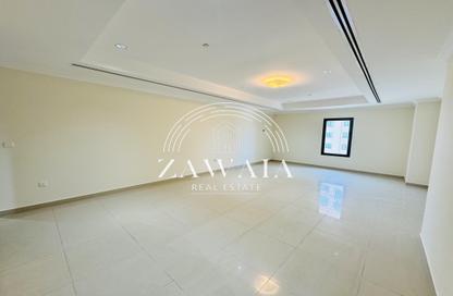 Apartment - 2 Bedrooms - 2 Bathrooms for rent in East Porto Drive - Porto Arabia - The Pearl Island - Doha