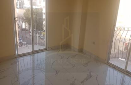 Apartment - 2 Bedrooms - 2 Bathrooms for rent in Salaja Street - Doha Al Jadeed - Doha