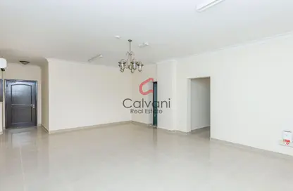 Apartment - 3 Bedrooms - 2 Bathrooms for rent in Abdullah Bin Masoud Street - Fereej Bin Mahmoud - Doha