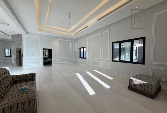 57201637 - Property Image 2