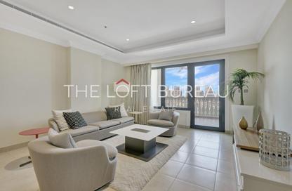 Apartment - 2 Bedrooms - 3 Bathrooms for rent in Tower 31 - Porto Arabia - The Pearl Island - Doha