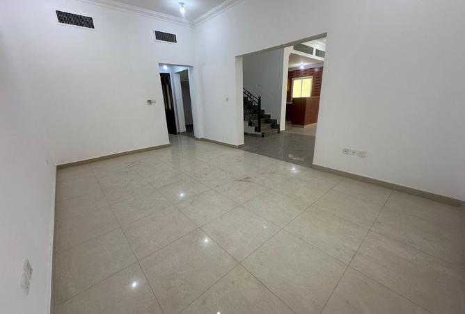 983157 - Property Main Image