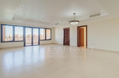 Apartment - 3 Bedrooms - 5 Bathrooms for rent in East Porto Drive - Porto Arabia - The Pearl Island - Doha