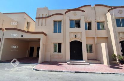 Villa - 4 - 5 for rent in Umm Al Seneem Street - Ain Khaled - Doha