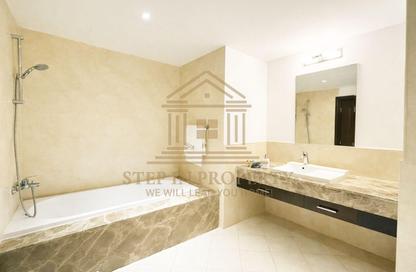 Apartment - 1 - 2 for rent in Marina Gate - Porto Arabia - The Pearl Island - Doha
