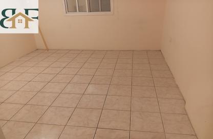 Apartment - 2 Bedrooms - 2 Bathrooms for rent in Al Mansoura - Doha